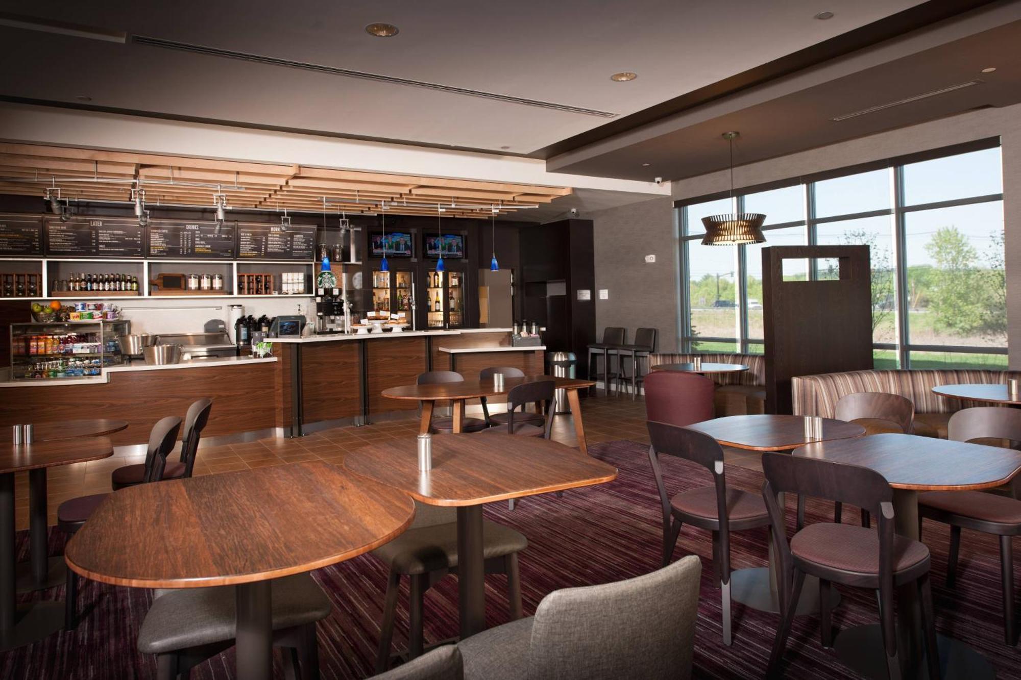 Courtyard By Marriott Boston Littleton Hotel Ngoại thất bức ảnh